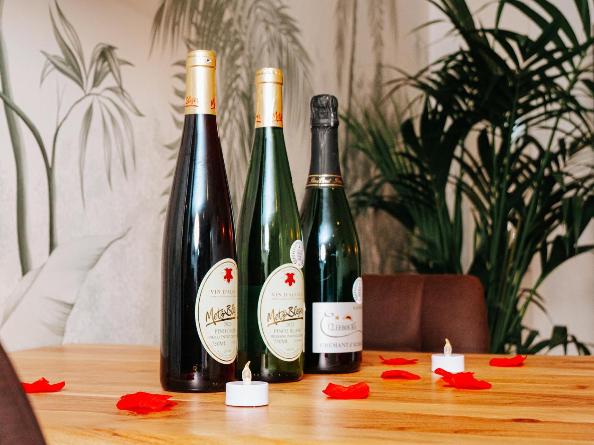 L'Oasis Tropicale, Jacuzzi, Love Room Roppenheim Luaran gambar