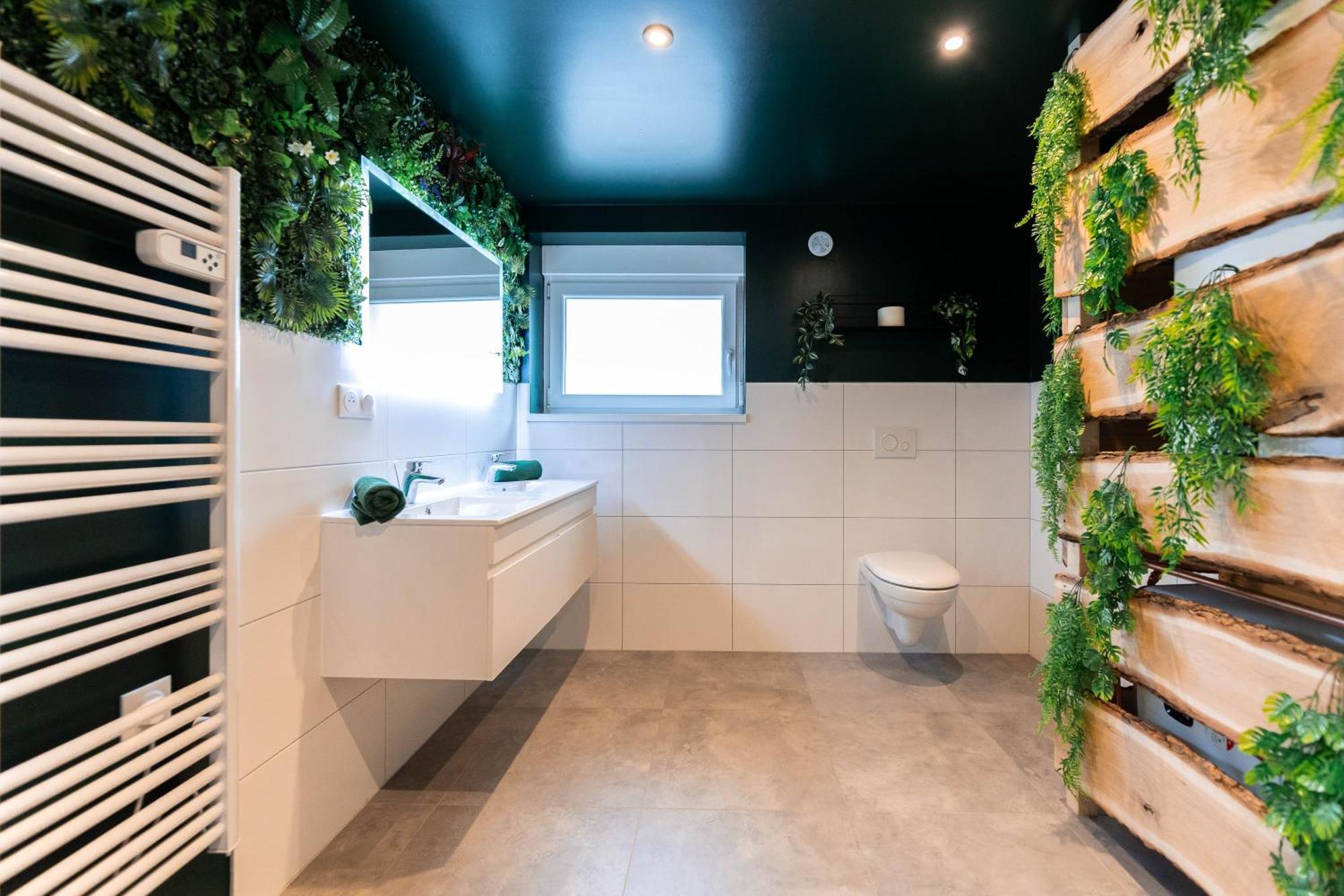 L'Oasis Tropicale, Jacuzzi, Love Room Roppenheim Luaran gambar